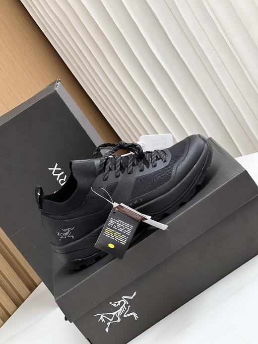 点此购买 始祖鸟VERTEX GTX GORE-TEX男士越野徒步功能鞋 98 307671 商品图5