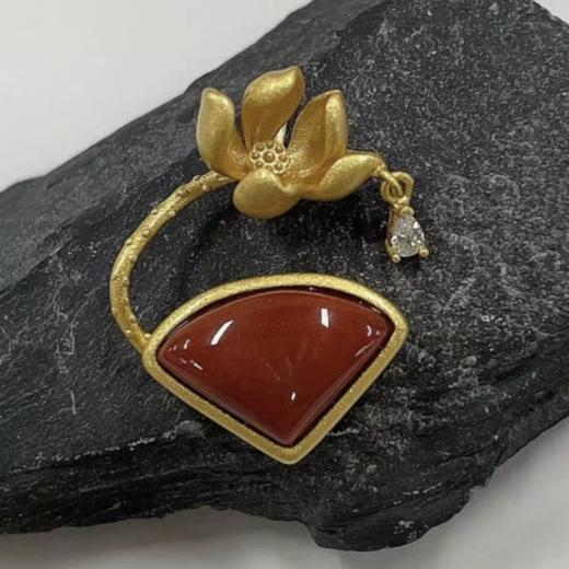 玉美人菲菲^南红吊坠 商品图0