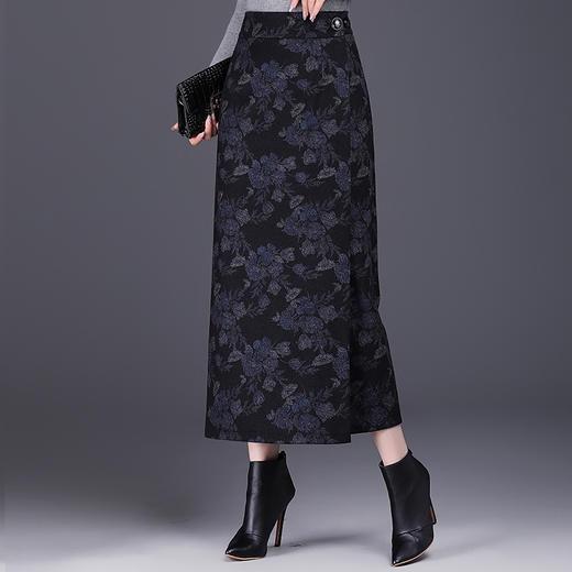 JYM-2496印花毛呢遮肉包臀半身裙女装2024秋冬中长款不规则一步裙女 商品图3