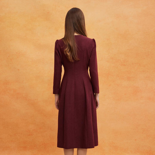 QE812斯尔丽2025春季新款杂花质感安哥拉色系领口订珠收腰放摆连衣裙 商品图1