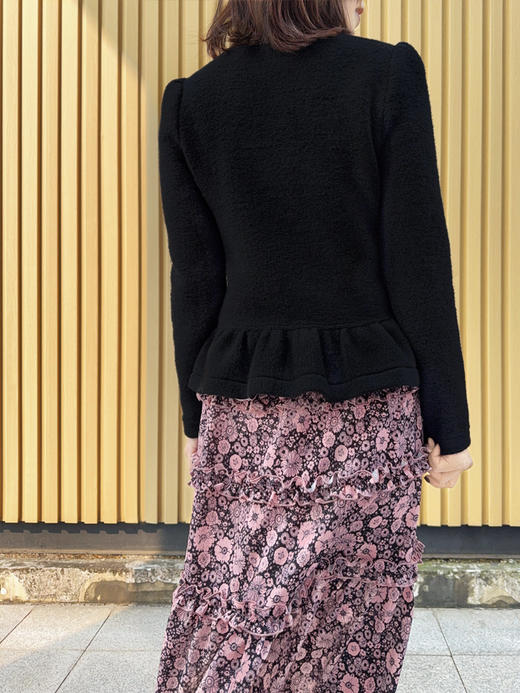 TYNVIE 羊毛荷叶边珍珠扣外套 - 黑色 商品图7