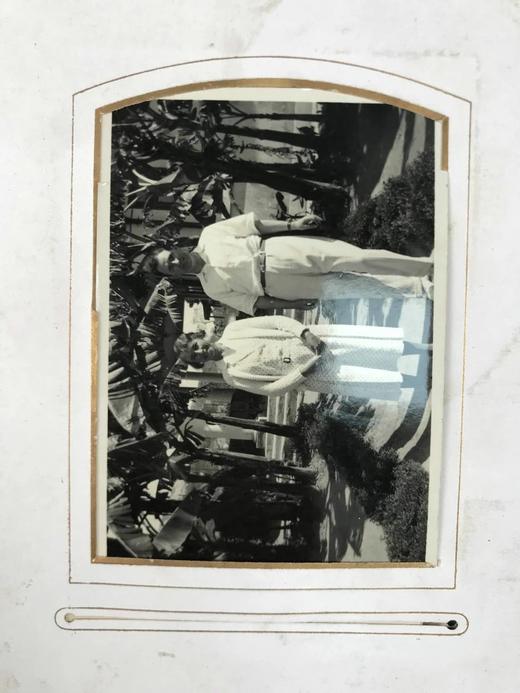 维多利亚时代镂空木雕欧洲相片簿 约40张照片 商品图7