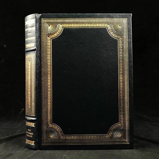 限量版！佩特罗尼乌斯《萨蒂利孔》 配多幅彩色插图 豪华皮装大32开 商品图0