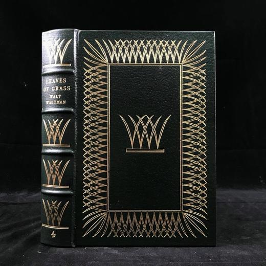 惠特曼《草叶集》 数十幅插图 豪华皮装18开 商品图0