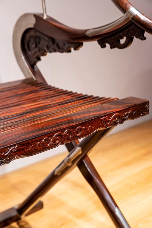 红桥红  家具严选  大红酸枝（交趾黄檀）【木面 王款 麒麟纹交椅】 商品图4