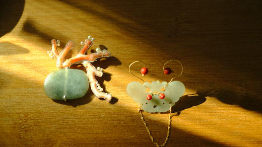 和田玉蝴蝶胸针 商品图1