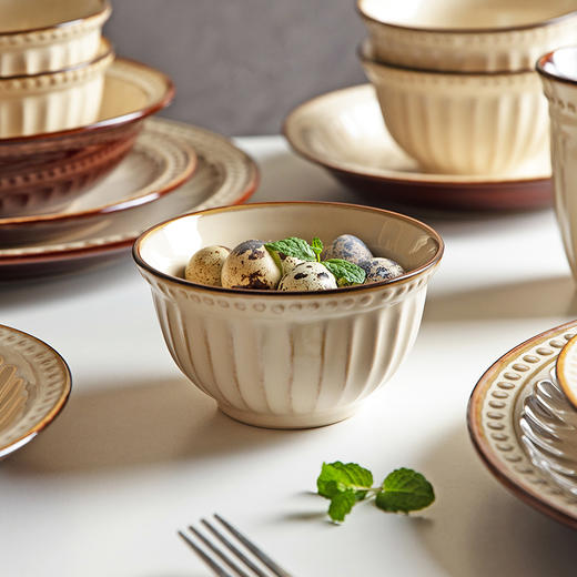 摩登主妇 浮雕餐具汤碗家用新款高颜值盘子饭碗碟法式陶瓷碗具餐盘 商品图2