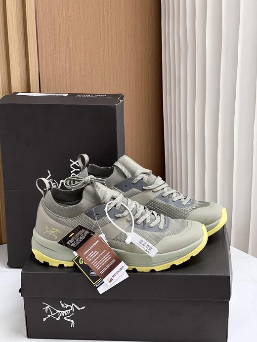 点此购买 始祖鸟VERTEX GTX GORE-TEX男士越野徒步功能鞋 98 307671 商品图2