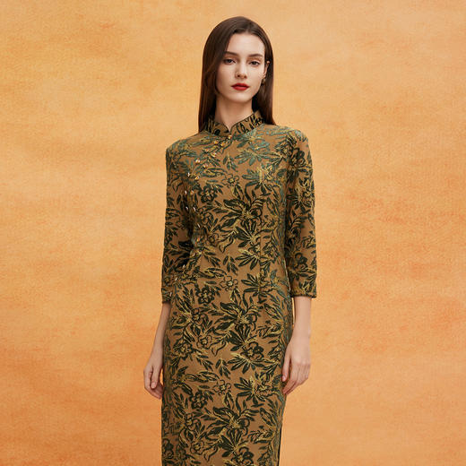 QE804斯尔丽2025春季新中式金丝绒提花华丽喜妈妈端庄气质高雅旗袍裙 商品图4