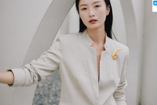 银鎏金仙鹤石榴胸针 商品图3