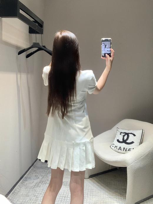 缪家 25Ss早春新款白色拼色翻领百褶Polo连衣裙（UY*DQJB)（UY*ML） 商品图6