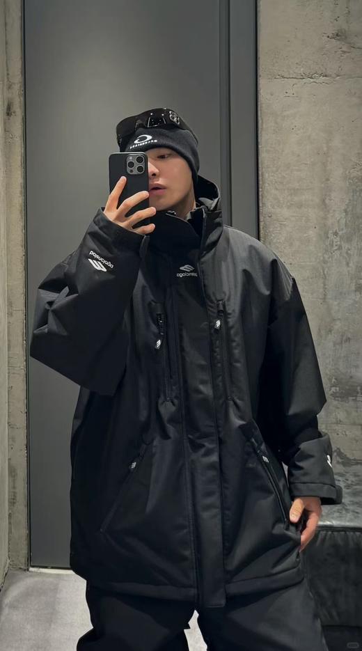 B家 斜M暗格冲锋衣外套 商品图0