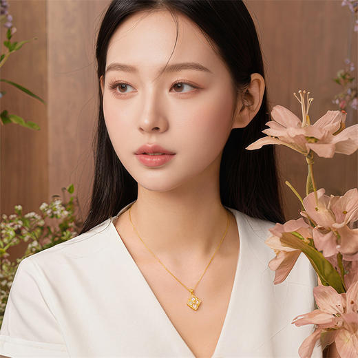 四叶草吊坠 黄色18k金双面佩戴福贝壳宫廷风挂坠送女友礼物MEMORA诗普琳KPE06101（线上专供） 商品图1