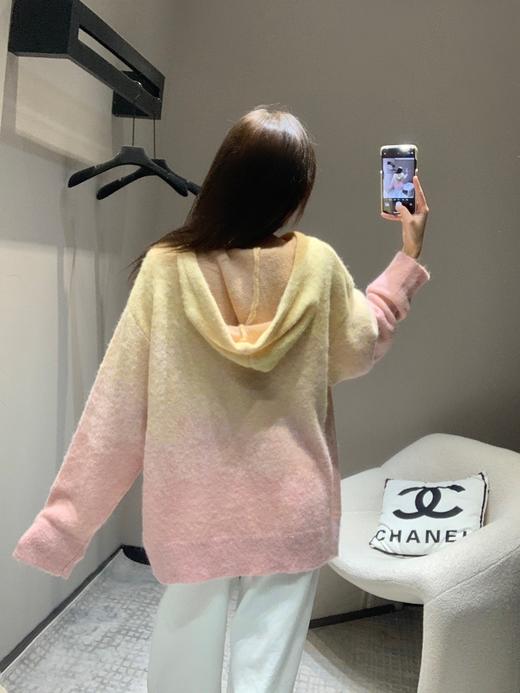 UooY*a24Fw秋冬新款渐变色彩领带连帽套头针织衫（UY*DQJB) 商品图6