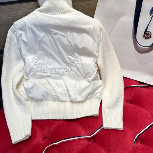 蒙口特级羽绒️Moncler Cardigan 女士羽绒加衬羊毛开衫.刺绣logo后背设计.爆款奶油大泡芙.白雪公主 商品图12