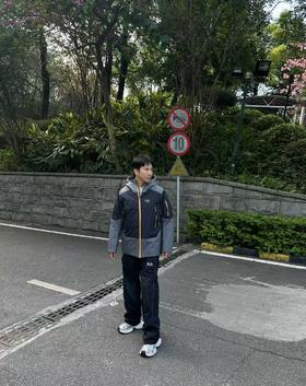 始祖鸟 男士滑雪系列防水夹克棉服