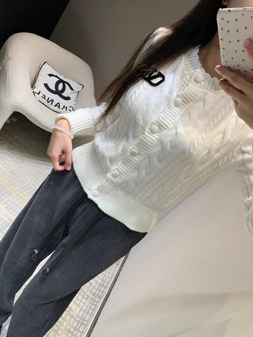 华奴25Ss早春新款微标波浪花边针织开衫（UY*DQJB） 商品图12