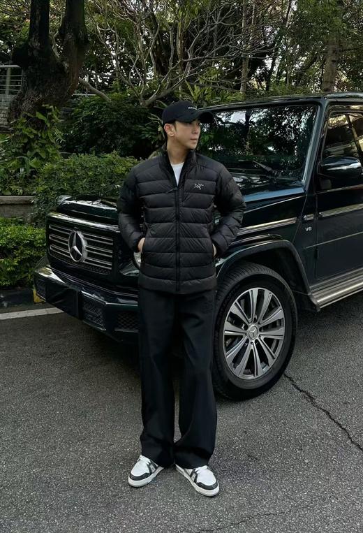 始祖鸟 三色 轻薄款羽绒服 商品图0