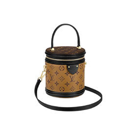 顶级免税版  VIP专柜体验 收到即官网同样  LV Cannes发财桶 此款按专柜法产定制工艺、动态芯片变码，原厂专款面料、原厂专款浅金电镀全钢五金 无论是上班通勒日常休闲街拍都可轻松驾驭