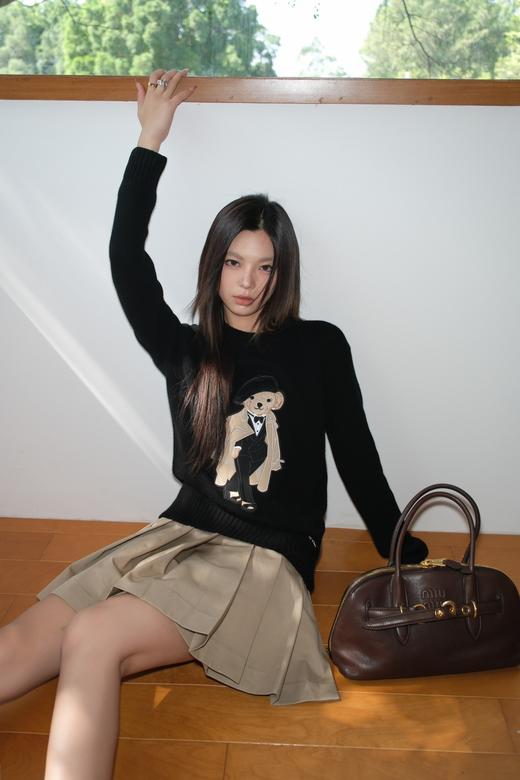 拉夫家高奢紫标系列全新上线‼️穿亮片晚礼的小熊针织衫（UY*NICE） 商品图5