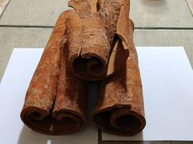 【广西上好紫油肉桂500克】