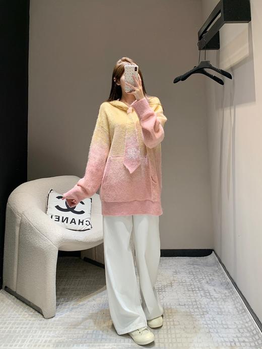 UooY*a24Fw秋冬新款渐变色彩领带连帽套头针织衫（UY*DQJB) 商品图3