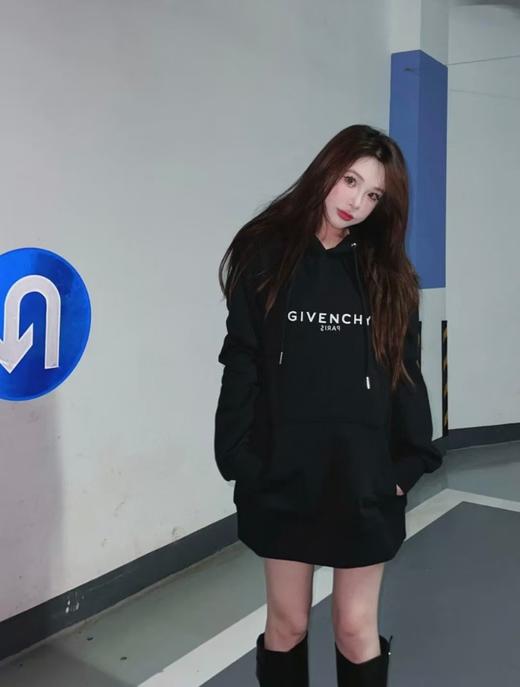 GIVENCHY经典字母连帽卫衣 商品图4