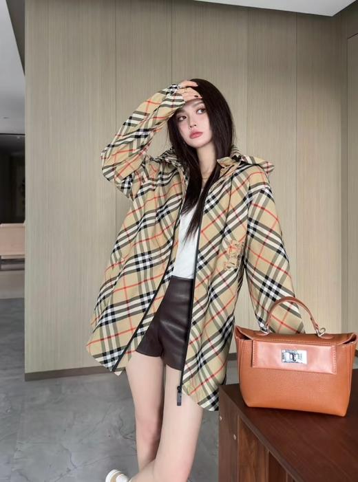 宝家 经典格纹双面冲锋衣 商品图0