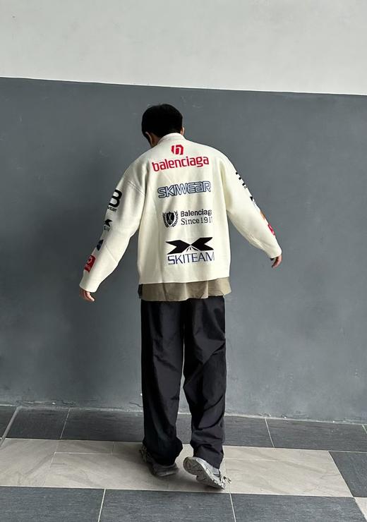 Balenciag*a满饰提花套头高领毛衣 商品图7