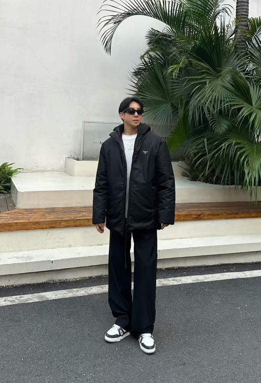 P家 双面穿中长款尼龙连帽羽绒服 商品图0