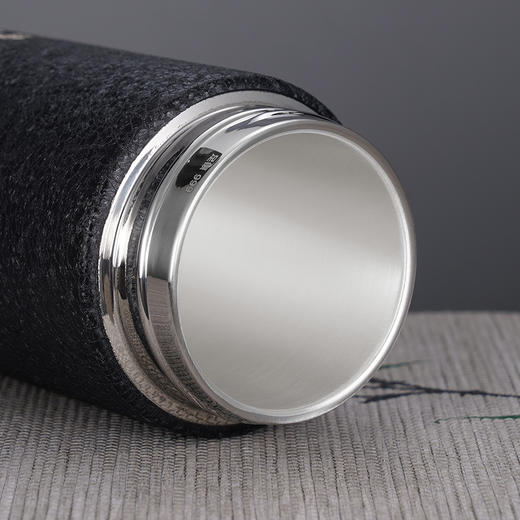 子佩集S999银纵横四海杯摆件【DLBJB041-50】纯银内胆-黑泡茶杯2412 商品图4