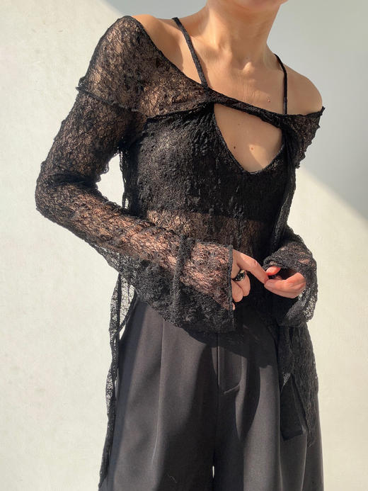 ranyepersonal｜提花肌理不对称落肩吊带上衣 [ 黑TOUCH24TO01-1 ] 商品图5