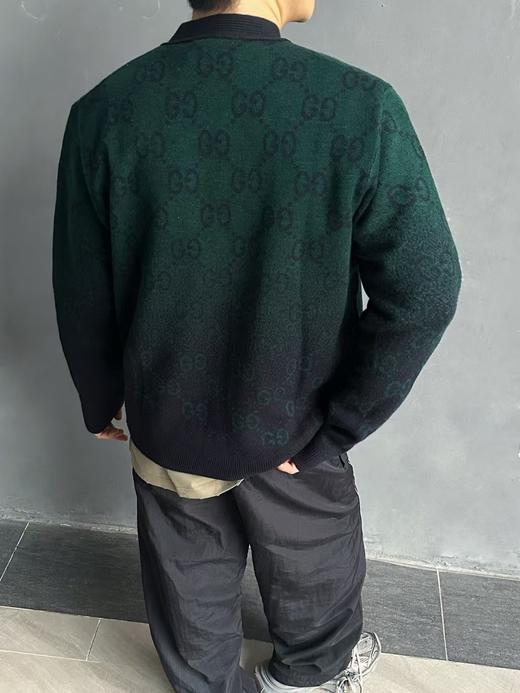 Gucc*i墨绿满幅花渐变色开衫 商品图2