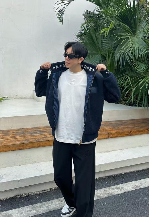 驴家 暗藏青色绒毛皮标高领外套 商品图2