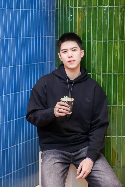 罗家 皮绳连帽卫衣 商品图1