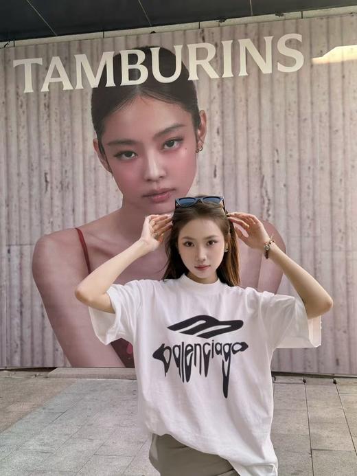 B家 融化异形字母 印花圆领短袖 商品图1