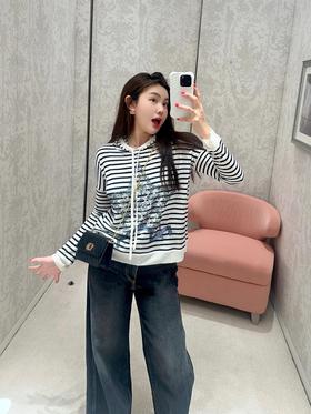 D家 25Ss早春新款五角星字母印花连帽针织衫（UY*DQJB）