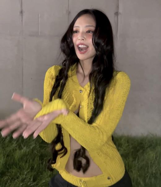 香奶奶 25Ss早春新款褶皱花边针织开衫（UY*DQJB） 商品图0