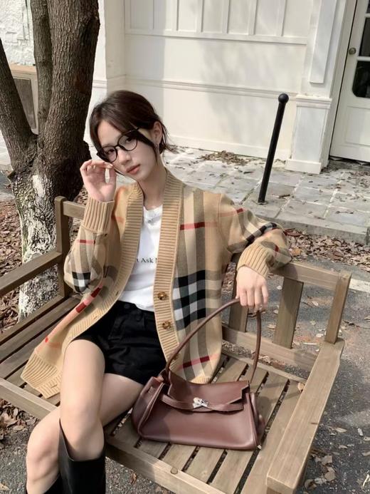 宝家 经典格纹开衫 商品图1