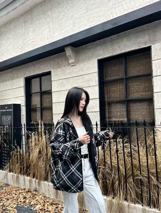 宝家蓝色格纹双面夹克 商品图1