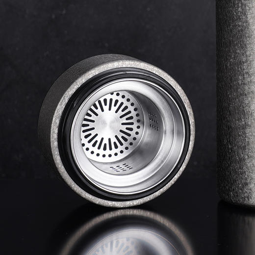 子佩集S999银纵横四海杯摆件【DLBJB041-50】纯银内胆-银灰泡茶杯2412 商品图6