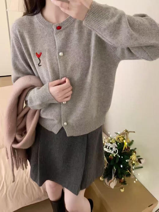 特价桃心开衫 商品图0