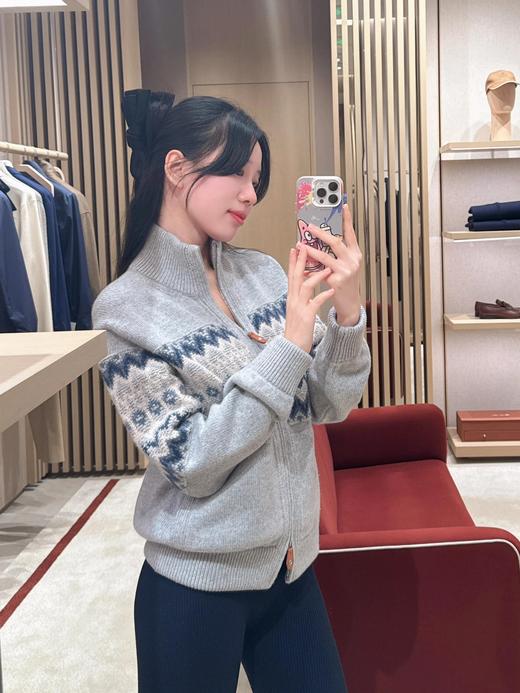 LP24Fw秋冬新款老钱风费尔岛法式复古双开拉链针织开衫（UY*DQJB） 商品图2