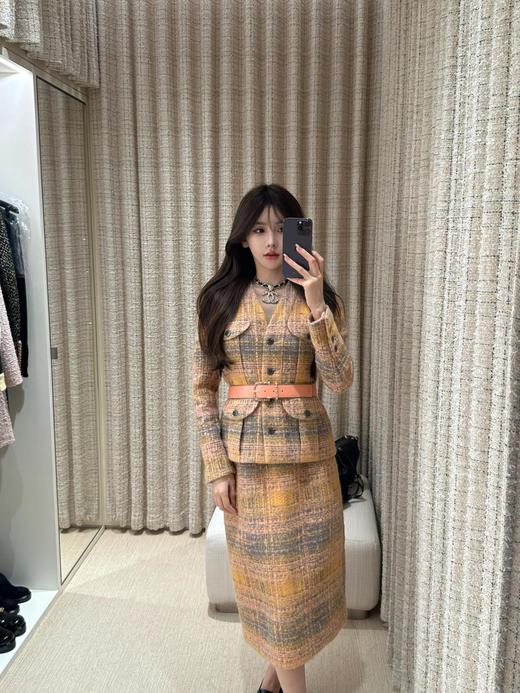 香奶奶 24K秋冬新款橘色落日粗花尼外套（UY*DQJB) 商品图0