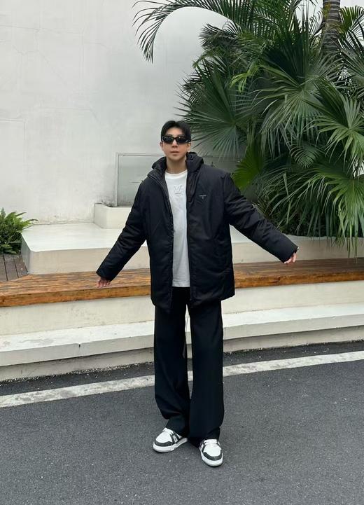 P家 双面穿中长款尼龙连帽羽绒服 商品图4