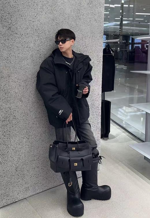 B家 斜M暗格冲锋衣外套 商品图3