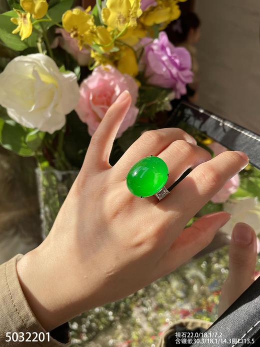 玻璃种绿蛋面戒指吊坠两用款【5032201】具体价格微信咨询 商品图3