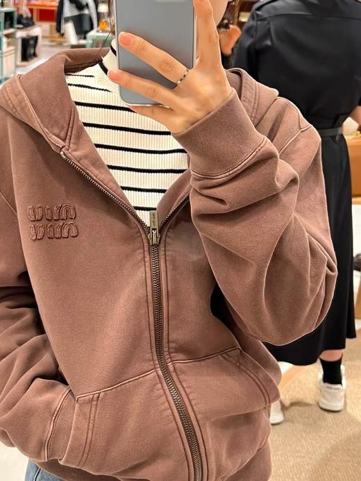 缪家 绣布刺绣棕连帽外套 商品图3