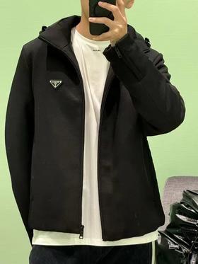 P家 竖纹绗条铁牌棉服