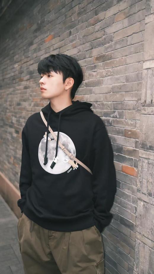 罗家 月球连帽卫衣 商品图6